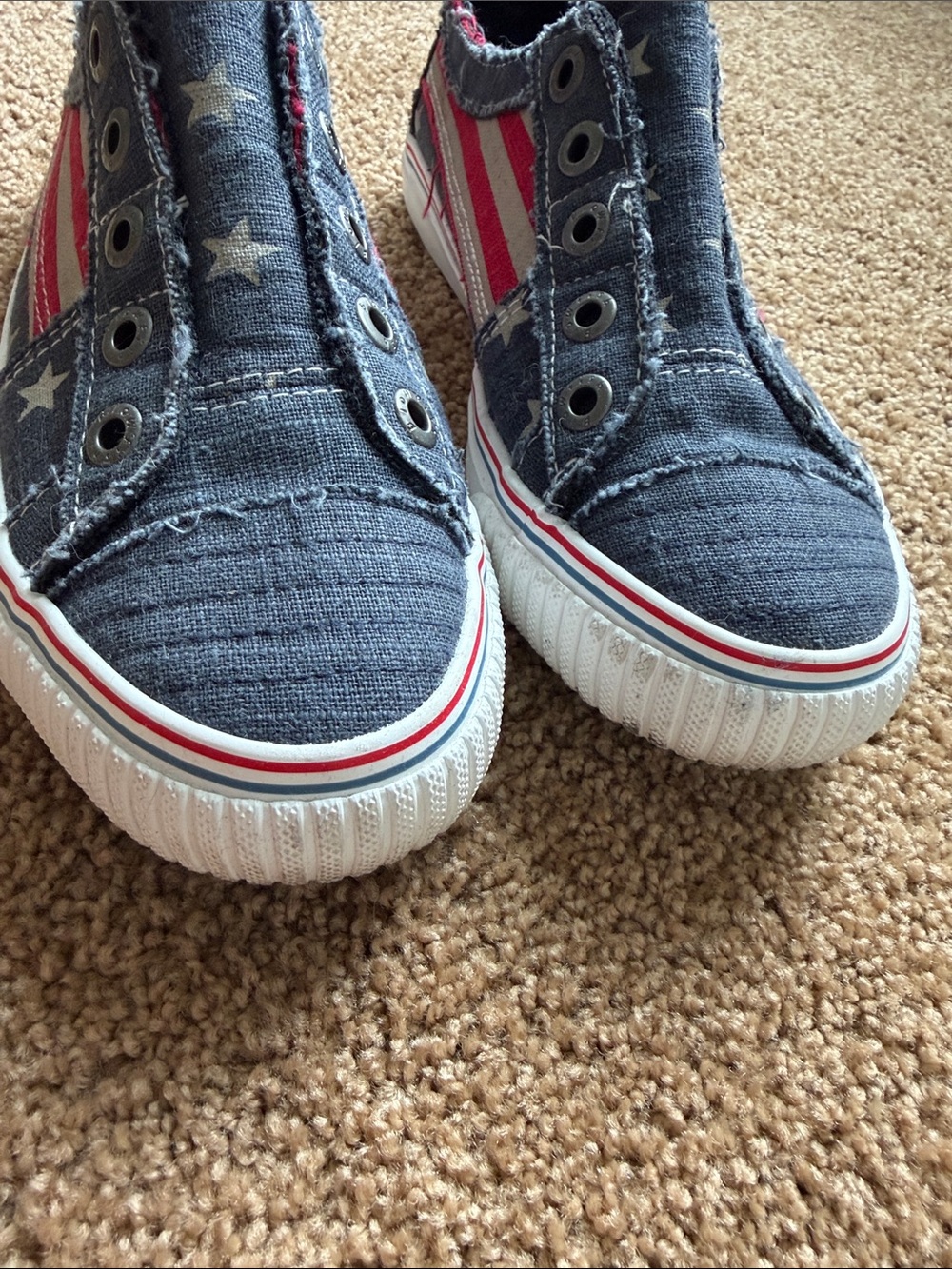 Blowfish Malibu Women's Flag-Print Slip-On Sneakers - Navy Red White - Picture 8 of 8